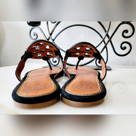 Tory Burch Miller Leather Thong Sandals Metal/Gold Logo Black/Tan US 8 - Picture 6 of 16